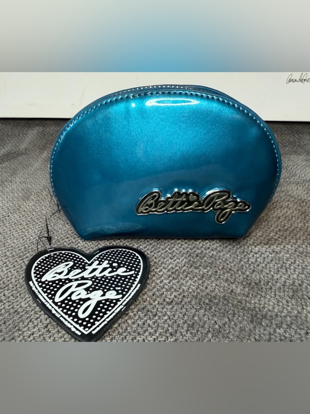 Sourpuss Glossy Blue Bettie Page Petite Makeup Bag NWT